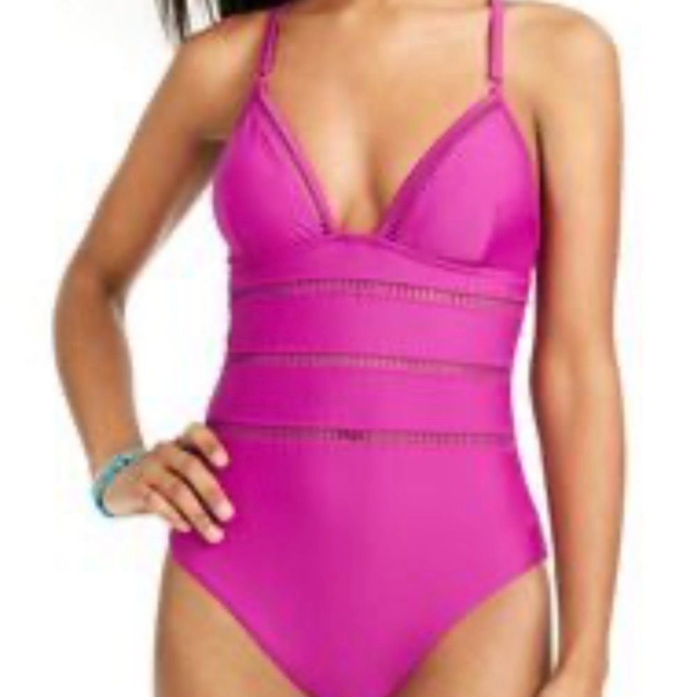 BAR III beautiful one piece